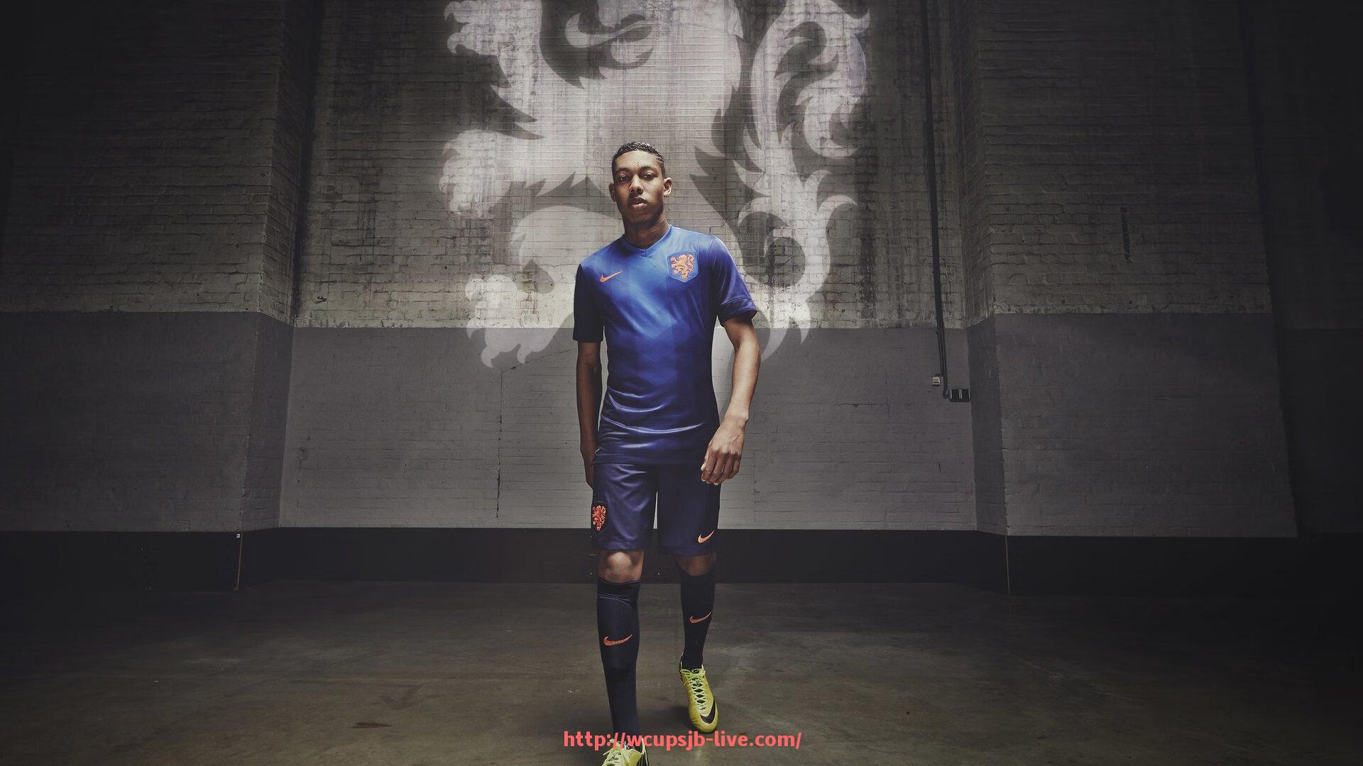 世俱杯直播-世俱杯装备视觉呈现方式的创新应用与品牌塑造